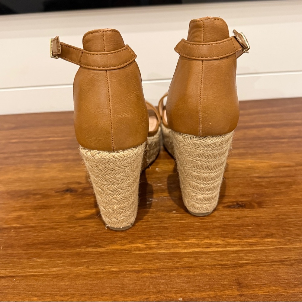 Madden Girl Tan Espadrille Wedge Sandals Ankle Strap Boho Platform Heels Sz 9.5 - Picture 5 of 7
